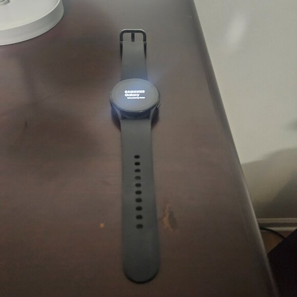 Galaxy Watch 5 Samsung R905u - Picture 4 of 6